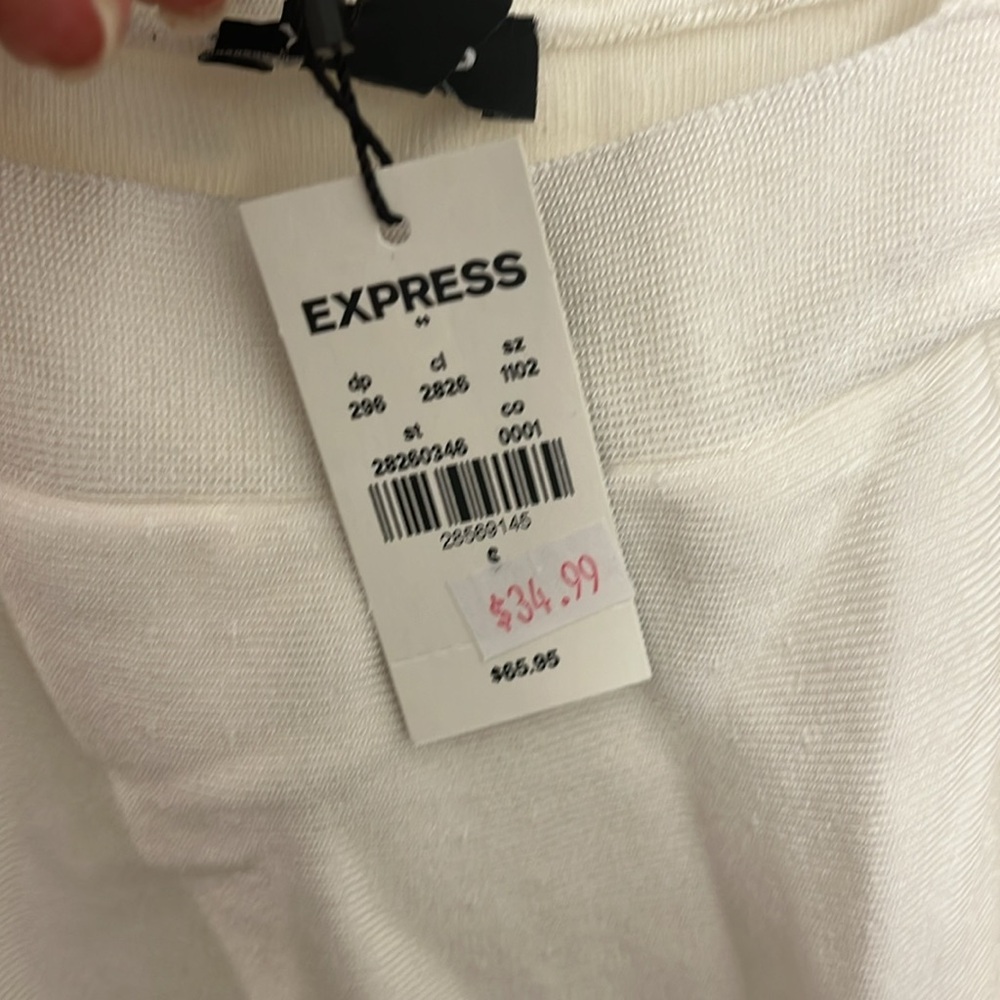 White tiered knit tank top Express size small NWT - Picture 3 of 3